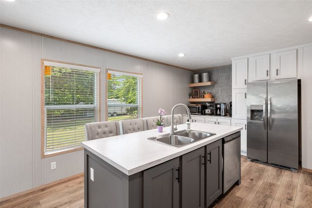 4009 Diann Drive, Granbury, TX 76049