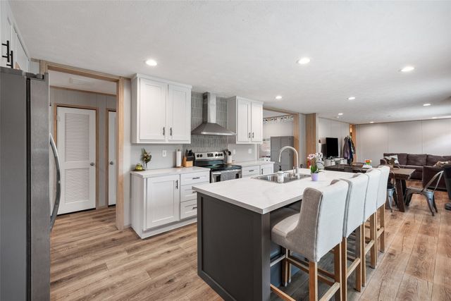 4009 Diann Drive, Granbury, TX 76049