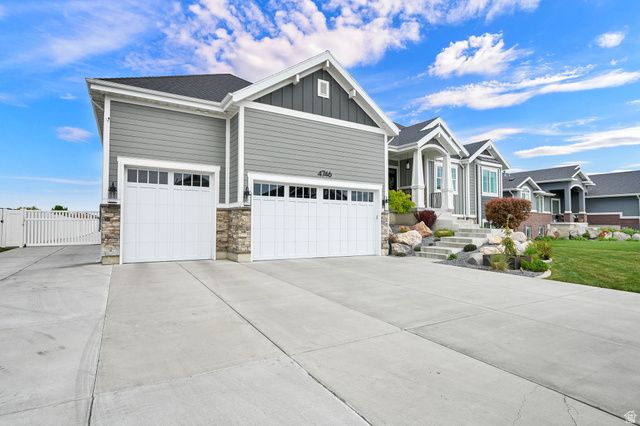 4746 W 4725 S, West Haven, UT 84401