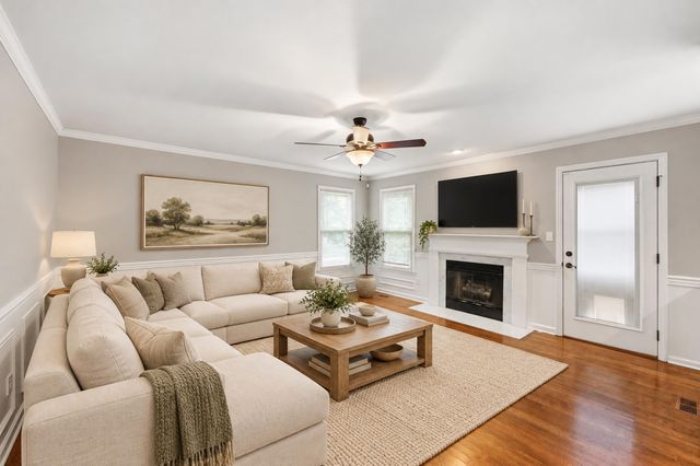 1076 Autumn Ridge Drive, Lexington, KY 40509