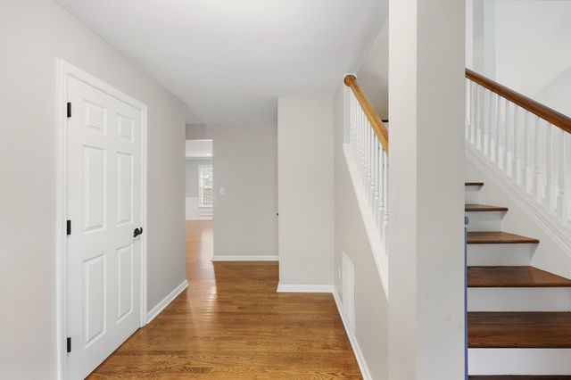 1076 Autumn Ridge Drive, Lexington, KY 40509