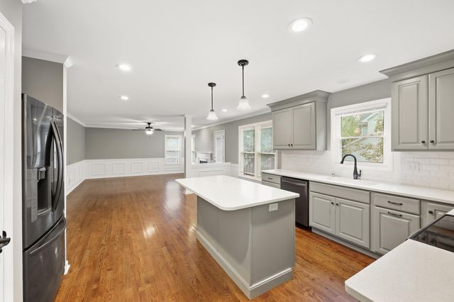 1076 Autumn Ridge Drive, Lexington, KY 40509
