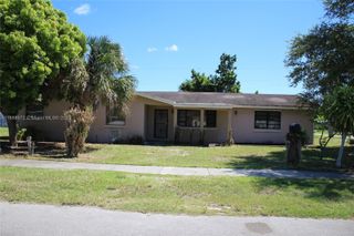 15121 SW 105th Ct, Miami, FL 33176