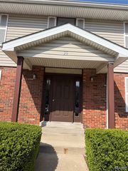1853 High Sun Drive Building #29, Florissant, MO 63031