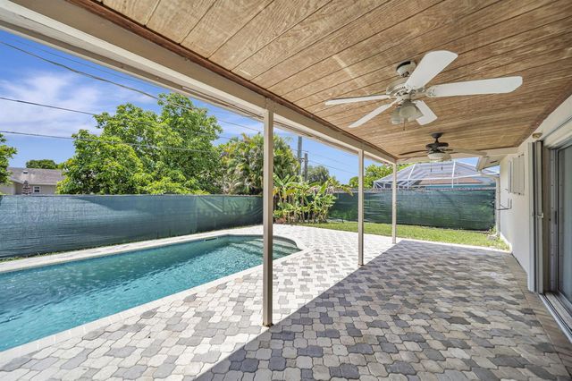 2545 NW 105th Lane, Sunrise, FL 33322