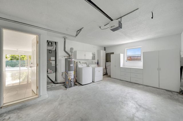 2545 NW 105th Lane, Sunrise, FL 33322