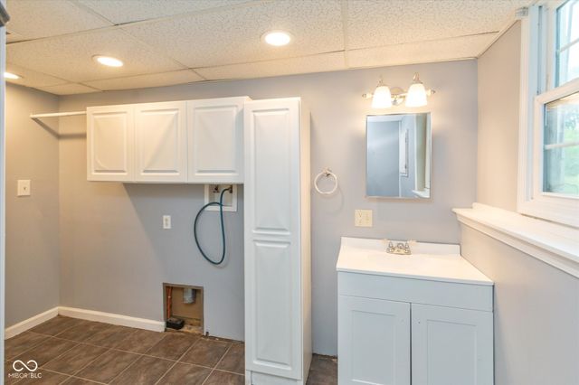 9008 Panorama Court, Indianapolis, IN 46234