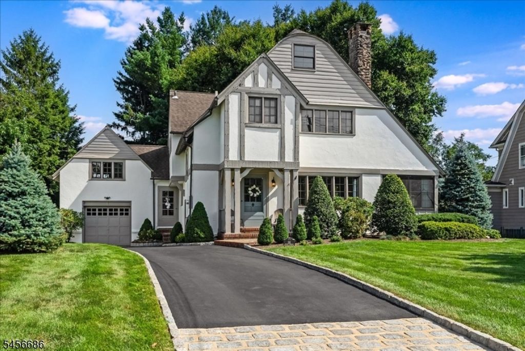 251 Tuttle Pkwy, Westfield Town, NJ 07090 — photo 2