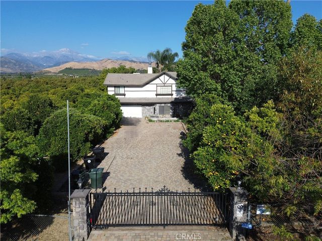11051 Walnut Street, Redlands, CA 92374