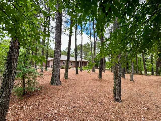 1 Victoria Lane, Hot Springs Village, AR 71909