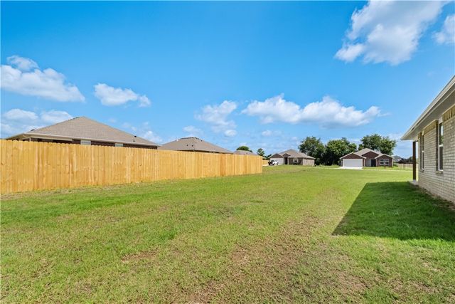 523 Nevada Street, Farmington, AR 72730