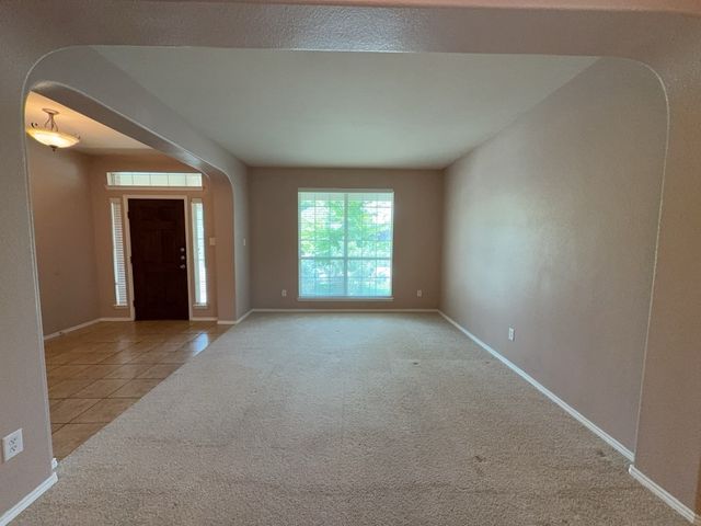 9709 Gessner Drive, Fort Worth, TX 76244