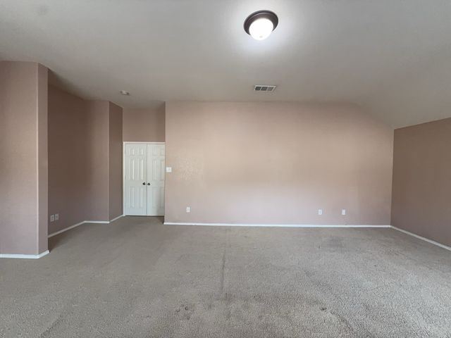 9709 Gessner Drive, Fort Worth, TX 76244