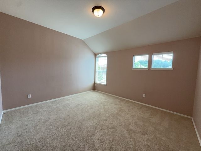 9709 Gessner Drive, Fort Worth, TX 76244