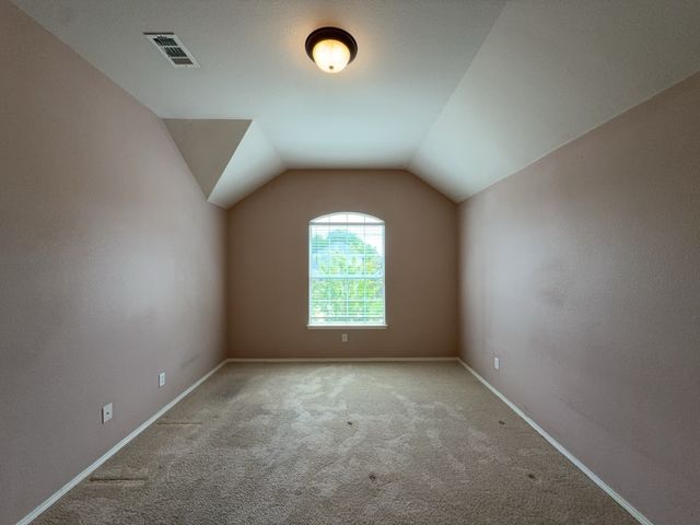 9709 Gessner Drive, Fort Worth, TX 76244