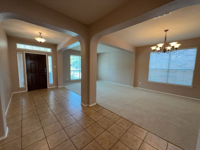 9709 Gessner Drive, Fort Worth, TX 76244