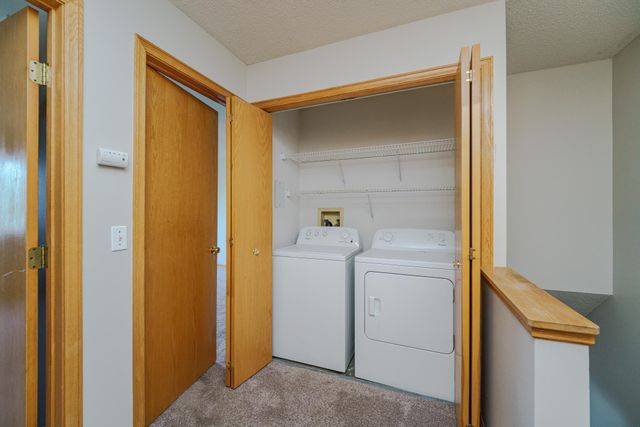 2005 Southcross Drive W 1003, Burnsville, MN 55306