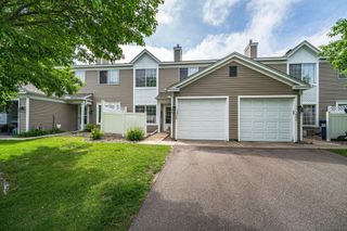 2005 Southcross Drive W 1003, Burnsville, MN 55306