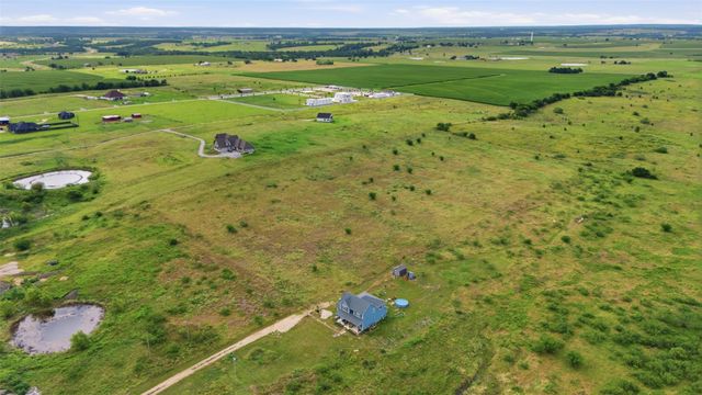 634 County Road 451 RD, Coupland, TX 78615