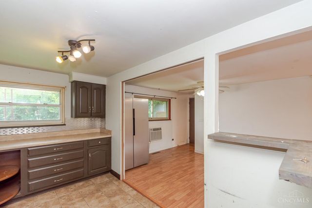 626 Upland Drive, West Carrollton, OH 45449