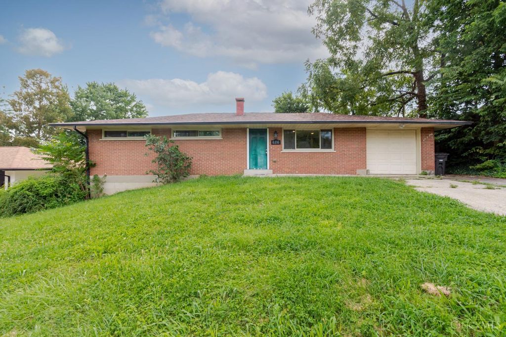 626 Upland Drive, West Carrollton, OH 45449