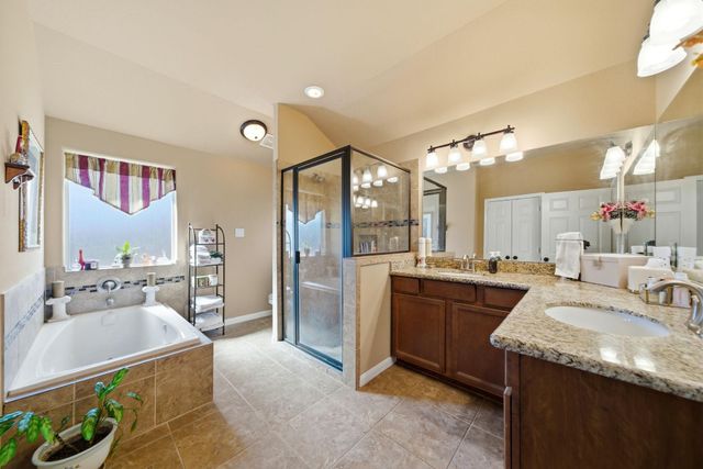 13646 Country Pine Court, Tomball, TX 77375