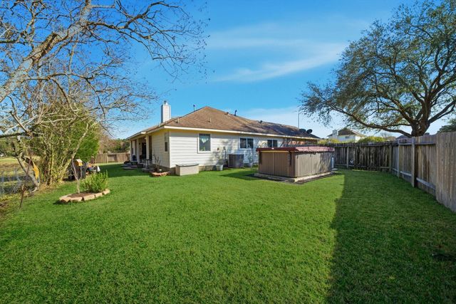 13646 Country Pine Court, Tomball, TX 77375