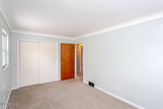 3720 Kelly Ave Avenue, Toledo, OH 43613