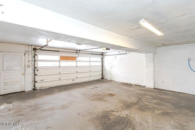 3720 Kelly Ave Avenue, Toledo, OH 43613