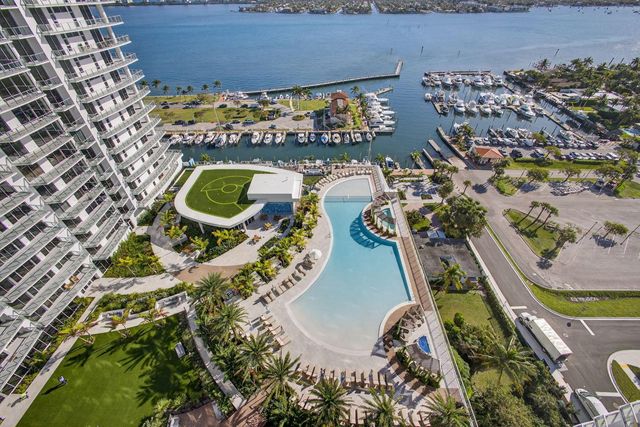 220 Lake Shore Drive 1906, Lake Park, FL 33403