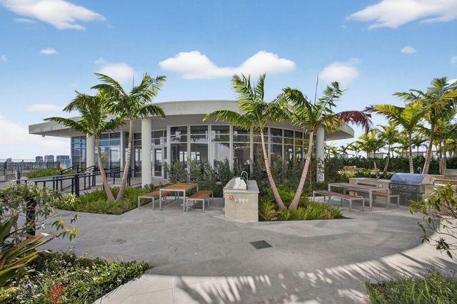 220 Lake Shore Drive 1906, Lake Park, FL 33403