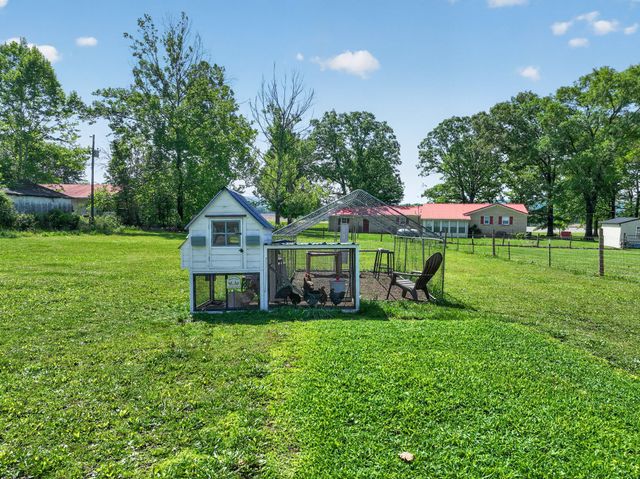 505 Limestone Rd, Elora, TN 37328