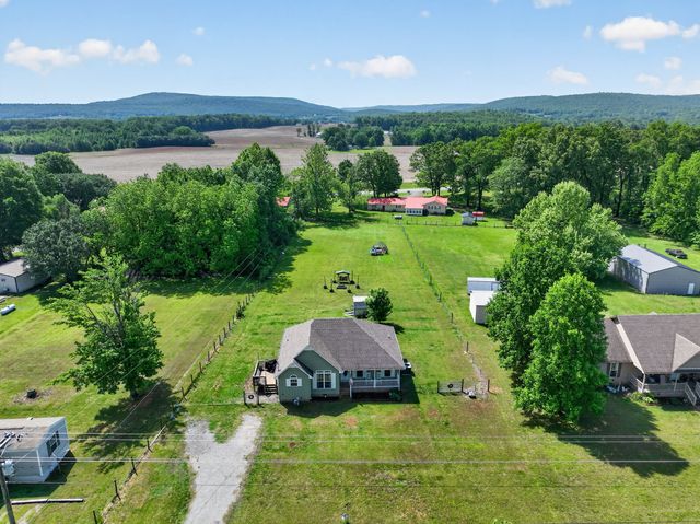 505 Limestone Rd, Elora, TN 37328