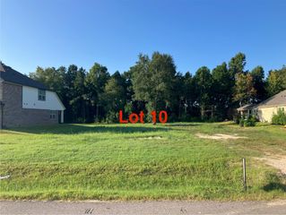 991 Tarkington Timbers Drive, Cleveland, TX 77327