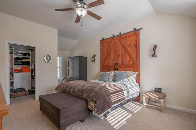 43 Lampton Drive, Derry, NH 03308