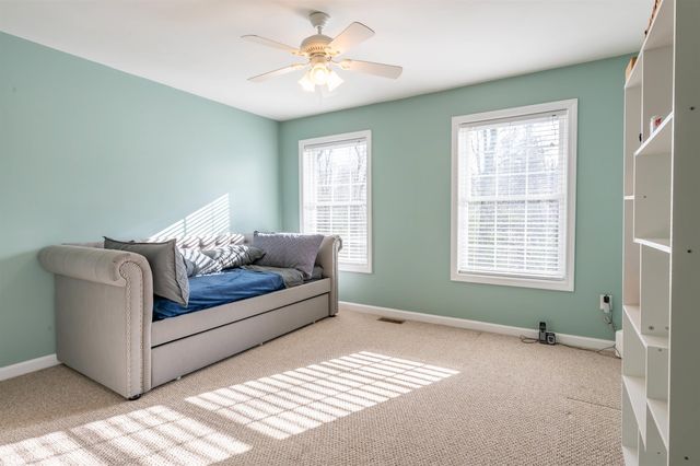 43 Lampton Drive, Derry, NH 03308