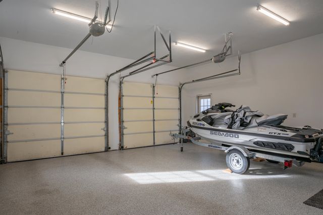 43 Lampton Drive, Derry, NH 03308