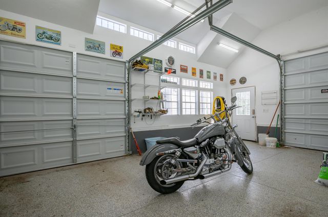 43 Lampton Drive, Derry, NH 03308