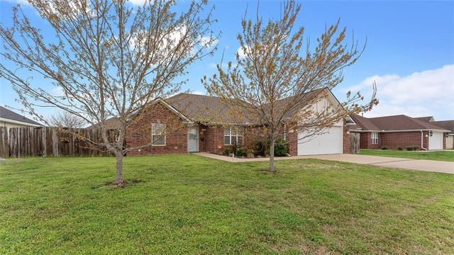 3111 S G Street, Rogers, AR 72758