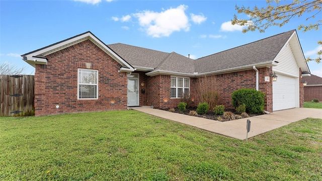 3111 S G Street, Rogers, AR 72758