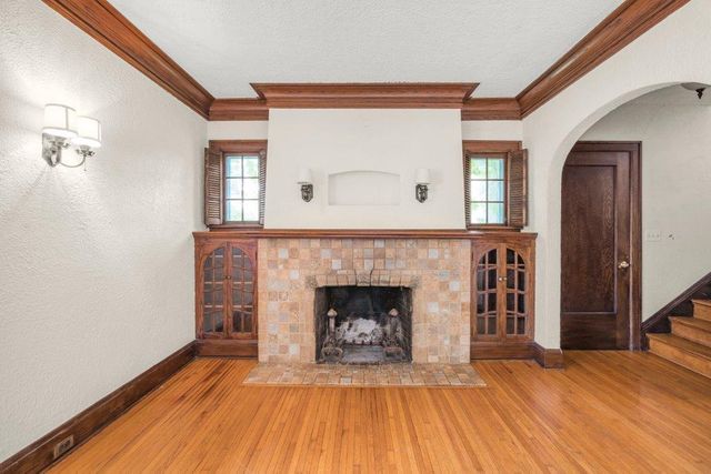 2657 Zenith Avenue N, Robbinsdale, MN 55422