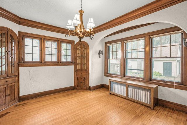 2657 Zenith Avenue N, Robbinsdale, MN 55422