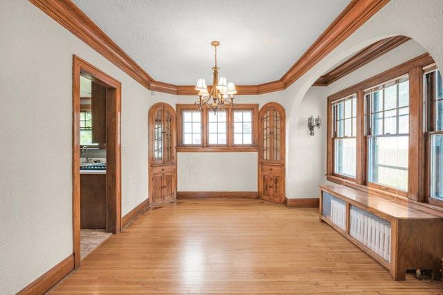 2657 Zenith Avenue N, Robbinsdale, MN 55422
