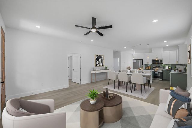 643 W 9TH STREET, Lakeland, FL 33805