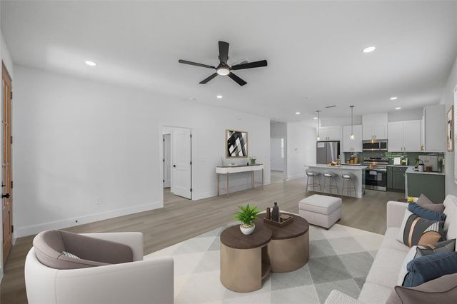 643 W 9TH STREET, Lakeland, FL 33805