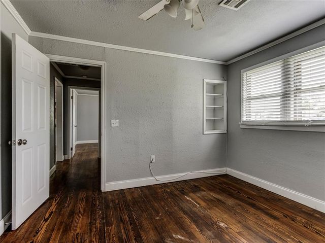 1371 N 1st Street, Harrah, OK 73045