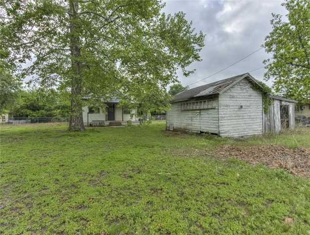 1371 N 1st Street, Harrah, OK 73045