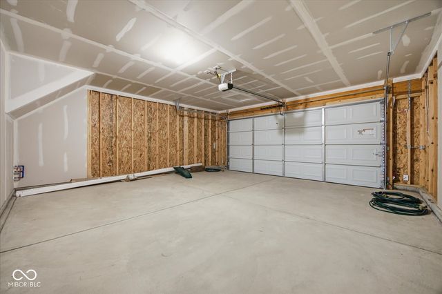 522 Plowman Drive, Shelbyville, IN 46176