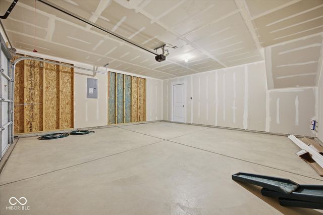 522 Plowman Drive, Shelbyville, IN 46176