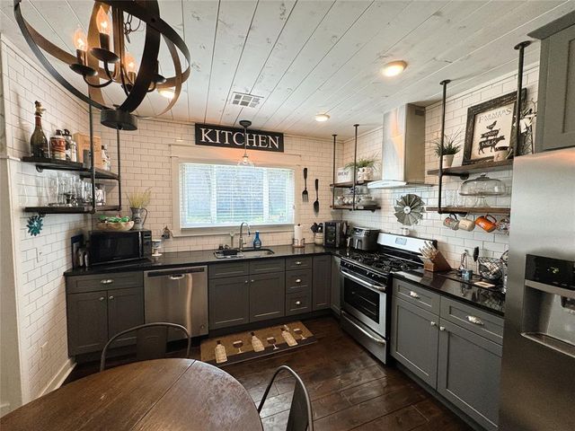 902 N Beard Avenue, Shawnee, OK 74801